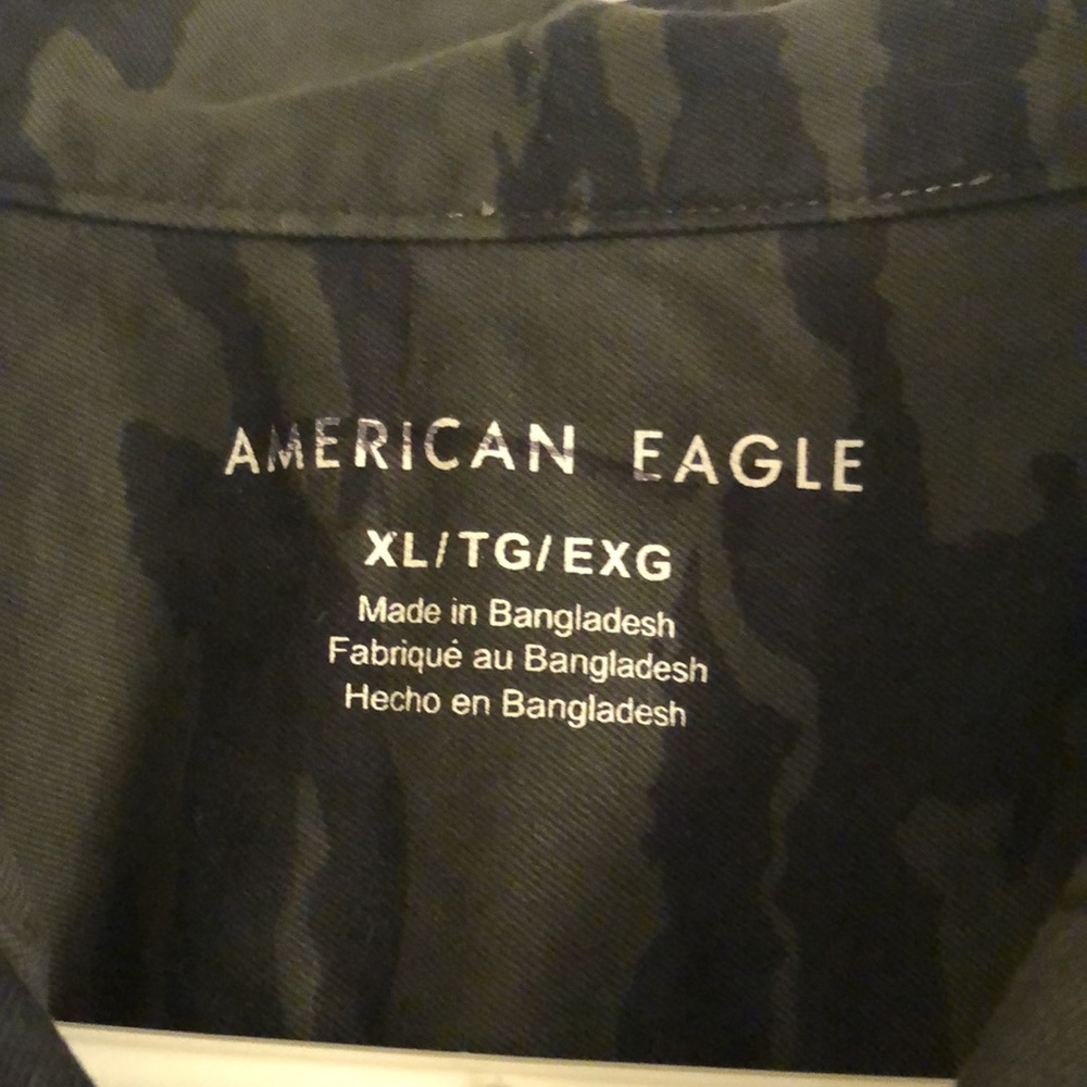 American Eagle Long Sleeve Button Down Camo Shirt - image 3